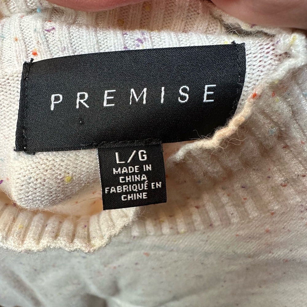 Premise Cream Knit Sweater - Picture 4 of 4